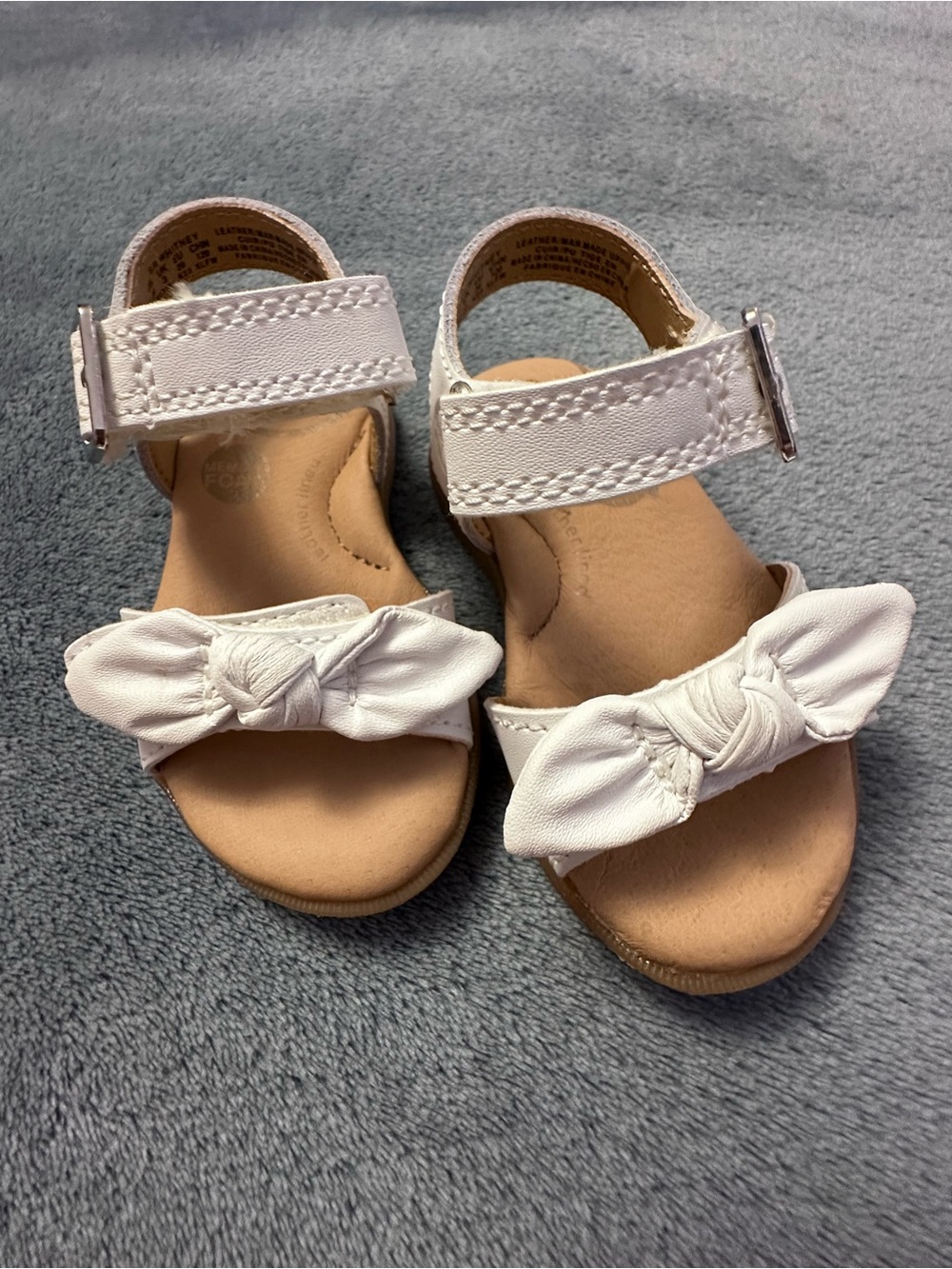 🤍 Stride Rite White Leather Bow Sandals Size 4M *